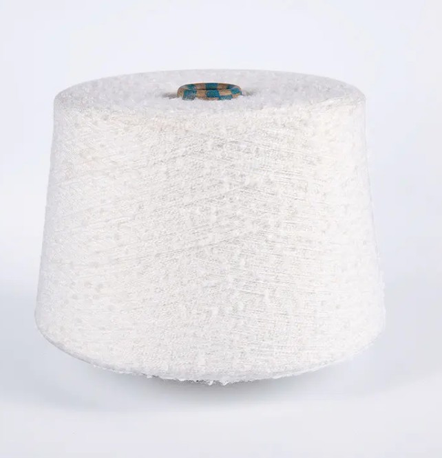 Hvad er unikt omkring 7,5N polyester loop garn sammenlignet med andre polyestergarn?